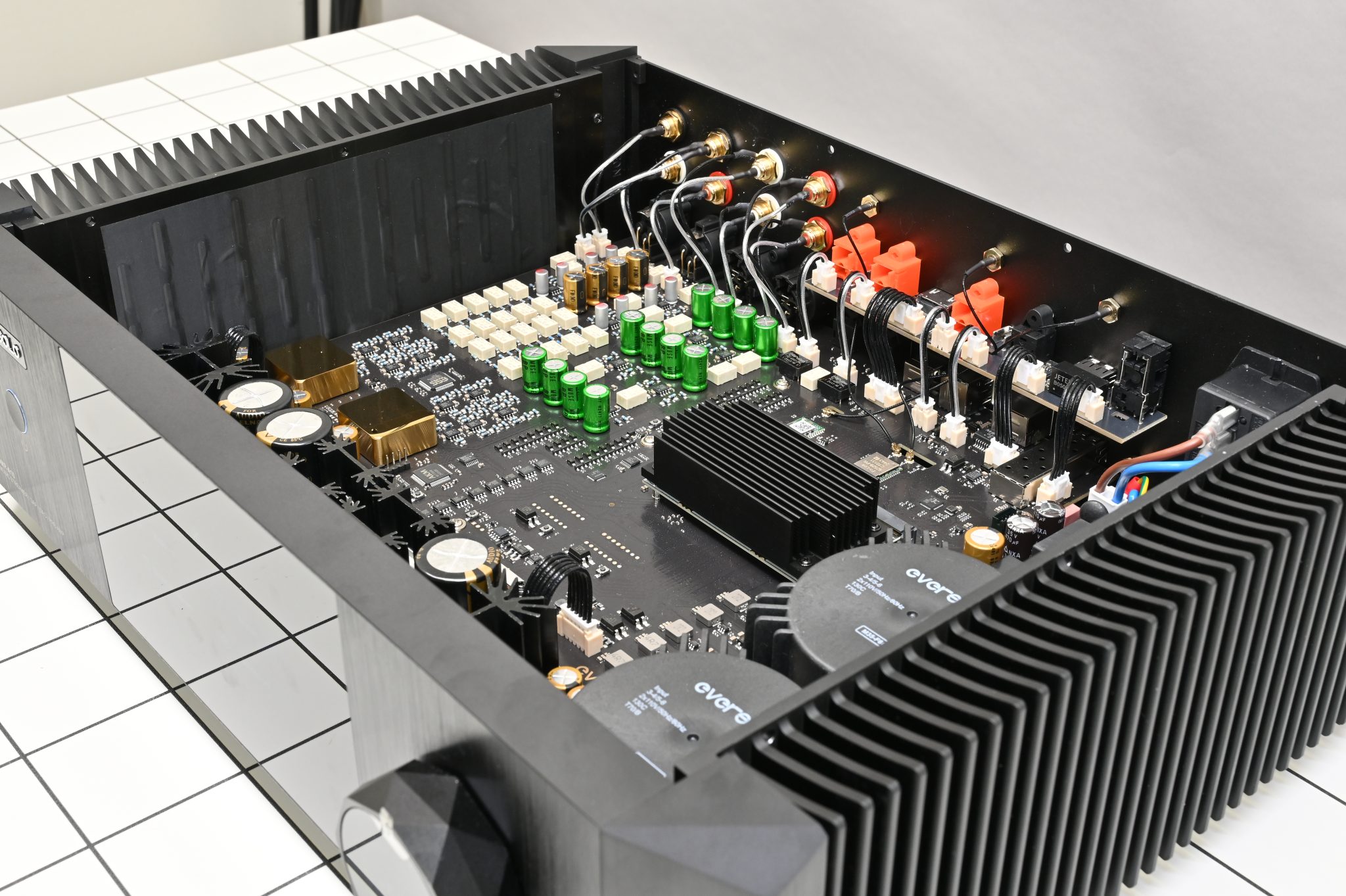 Eversolo DMP-A10 inner view