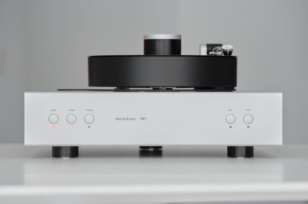 soulution 787 turntable