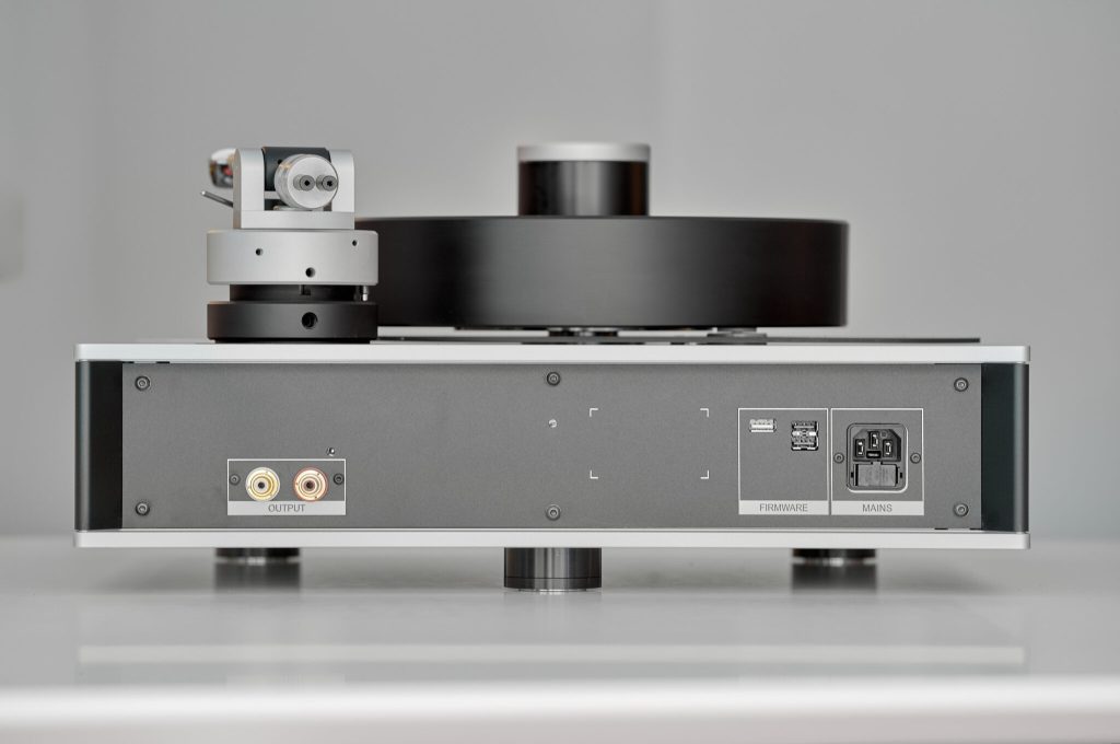 soulution 787 turntable