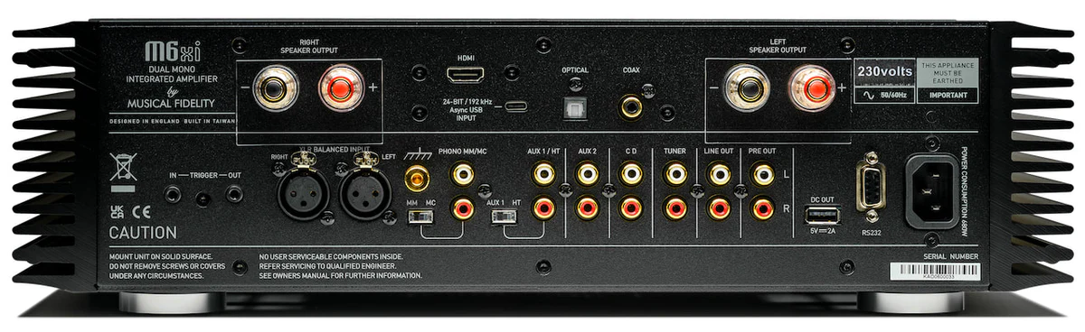 Musical Fidelity M6xi back panel